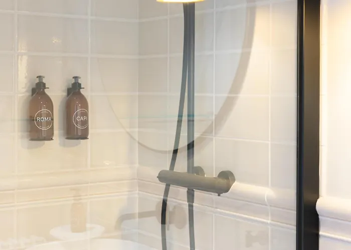 Du Chateau Grand Corbin